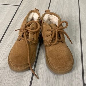Never Worn Kids Ugg’s